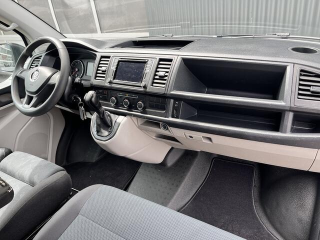 Volkswagen TRANSPORTER 2.0 TSI L1H1 Benzine Airco Cruise controle Navigatie Apple carplay Parkeerhulp achter 3-Persoons Bpm vrij voor particulier gebruik!!