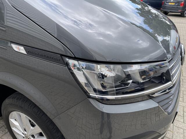 Volkswagen TRANSPORTER 2.0 TDI L2H1 30 DC 5 persoons / vaste prijs rijklaar ¤ 27.950 ex btw / lease vanaf ¤ 456 / grijs metallic / airco / cruise / Apple Carplay / lichtmetalen velgen / euro 6 / bpm vrij !