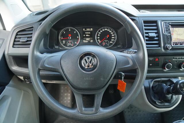 Volkswagen TRANSPORTER 2.0 TDI L2H1 Highline + NAVI / TREKHAAK / SENSOREN / CRUISE CONTROL