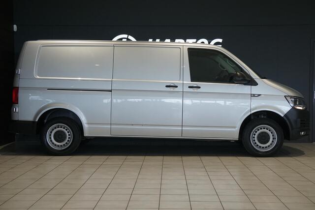 Volkswagen TRANSPORTER 2.0 TDI L2H1 Highline + NAVI / TREKHAAK / SENSOREN / CRUISE CONTROL