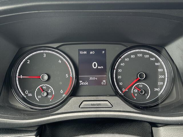 Volkswagen TRANSPORTER 2.0 TDI 150 PK AUTOMAAT DSG COMFORTLINE EXE / L2H1 / 1e EIG. / 24.504KM !! / AIRCO / CRUISE / NAVI / APPLE CARPLAY / 3 - ZITS