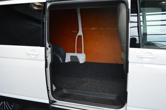 Volkswagen TRANSPORTER 2.0 TDI L2H1 EDITION navi airco camera trekhaak 150 pk !!