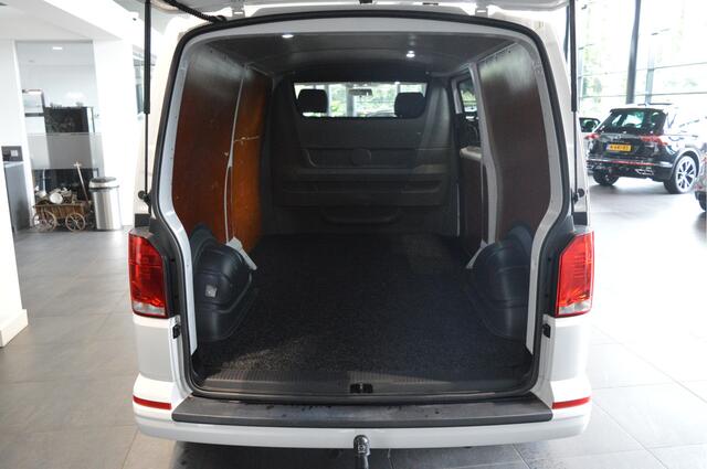 Volkswagen TRANSPORTER 2.0 TDI L2H1 EDITION navi airco camera trekhaak 150 pk !!
