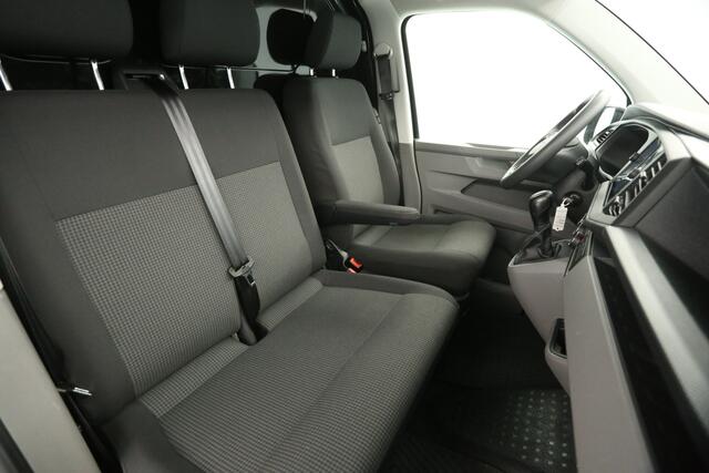 Volkswagen TRANSPORTER 2.0 TDI L2H1 150PK Automaat Airco Carplay Cruise DSG PDC 3 Persoons Elektrpakket