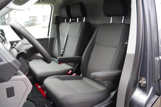 Volkswagen TRANSPORTER 2.0 TDI L2 30, 3-ZITS, 150PK AUT. LED, TREKHAAK, CAMERA, APPLE CARPLAY, STOELVERWARMING, STANDKACHEL, AIRCO