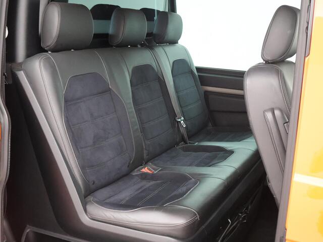 Volkswagen TRANSPORTER 2.0 TDI L2H1 4MOTION 204 PK DSG AUT. DUBBEL CAB. HIGHLINE + SCHUIFDAK | LED | ADAPTIVE CRUISE | 20 INCH | STOELVERW.