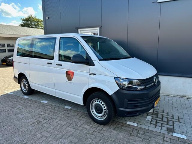 Volkswagen TRANSPORTER Kombi 9-Persoons 2.0 TDI L1H1 Trendline Nieuw type/Airco/9-Persoons/CD