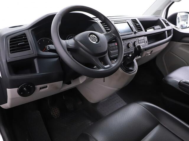 Volkswagen TRANSPORTER 2.0 TDI L2H1 DC Comfortline Plus Bj 2019 km 105.000 140pk BPM VRIJ Dealer onderhouden