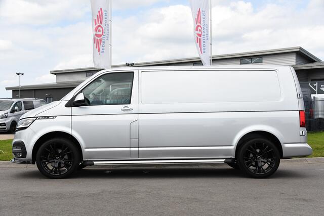 Volkswagen TRANSPORTER 2.0 TDI L2H1 Bulli Virtual, Adaptieve Cruise, Camera, Carplay, NAVI, LED, 150pk, Sensoren, Automaat, Uniek!