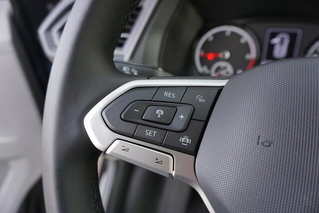 Volkswagen TRANSPORTER 30 | L2H1 | 4-Motion | ACC | Dubbele cabine | App-Connect | 2x Schuifdeur | Stoelverwarming | Trekhaak