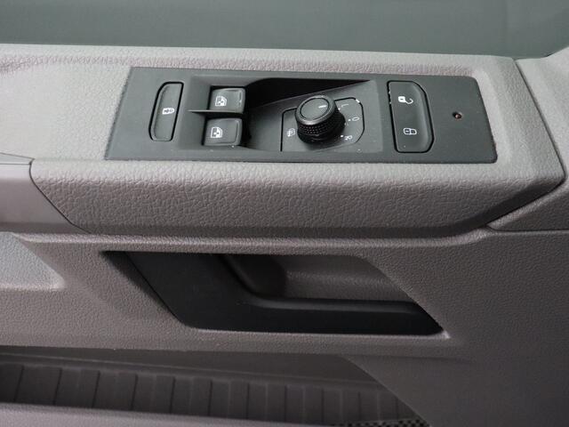 Volkswagen TRANSPORTER 2.0TDI Lang Koelwagen | Airco | Cruise | 3-Persoons | Trekhaak