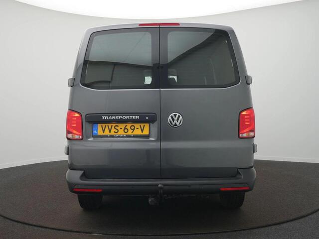 Volkswagen TRANSPORTER 2.0 TDI L2H1 110PK | Airco | Navigatie ( Apple Carplay / Android auto ) | Trekhaak |
