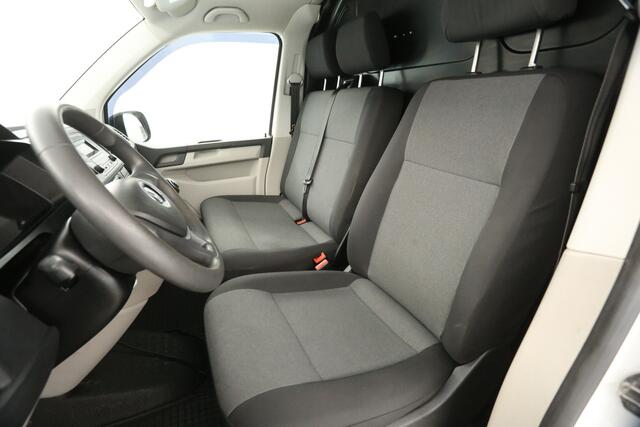 Volkswagen TRANSPORTER 2.0 TSI 150PK L1H1 | Benzine | EMISSIEVRIJE ZONE | Trekhaak PDC Bluetooth 3 Persoons Schuifdeur