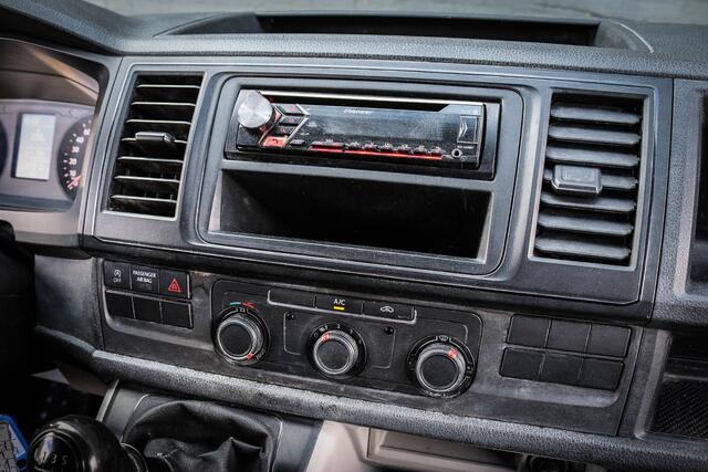 Volkswagen TRANSPORTER 2.0 TDI L1H1 Economy 3-zits/ Euro 6 met Airco/Trekhaak