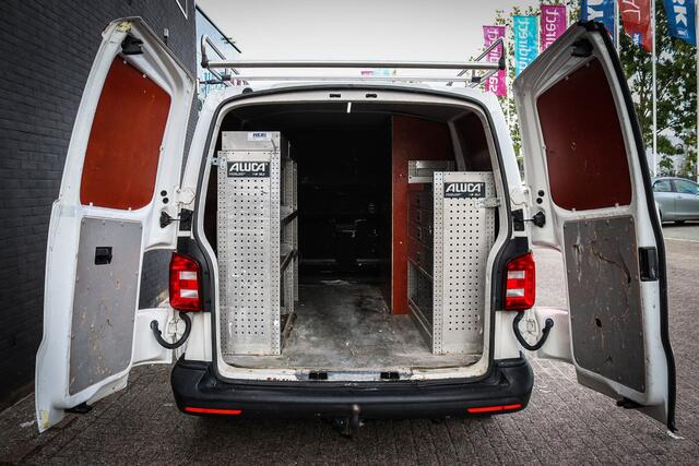 Volkswagen TRANSPORTER 2.0 TDI L1H1 Economy 3-zits/ Euro 6 met Airco/Trekhaak