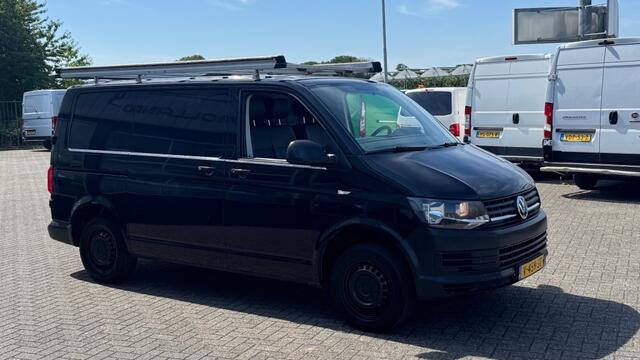 Volkswagen TRANSPORTER 2.0 TDI 62KW 84PK EURO 6 AIRCO/ CRUISE CONTROL/ IMPERIAAL/ TREKHAAK/ BIJRIJDERSBANK/ 100% DEALERONDERHOUDEN