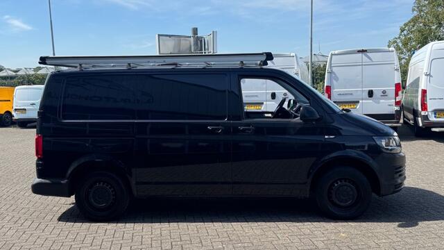 Volkswagen TRANSPORTER 2.0 TDI 62KW 84PK EURO 6 AIRCO/ CRUISE CONTROL/ IMPERIAAL/ TREKHAAK/ BIJRIJDERSBANK/ 100% DEALERONDERHOUDEN