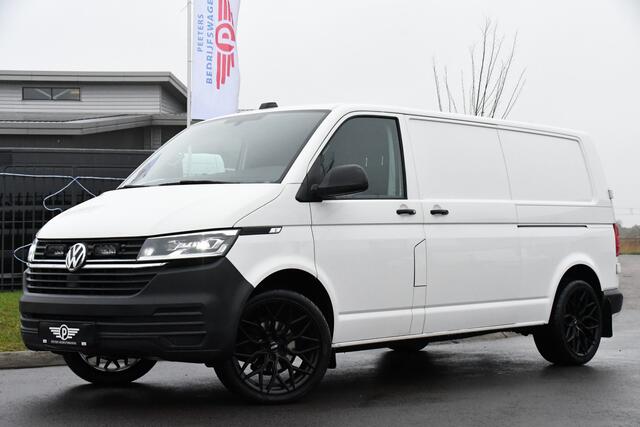 Volkswagen TRANSPORTER 2.0 TDI L2H1 30 Black & White Edition Cruise, Carplay, 2 x Schuifdeur, Sensoren, Automaat, 150PK, LED, UNIEK!