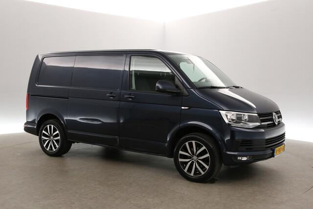 Volkswagen TRANSPORTER 2.0 TDI L1H1 150PK Airco Cruise Parkeersensoren 18"LMV Trekhaak