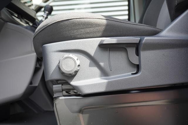 Volkswagen TRANSPORTER 2.0 TDI L1H1 28 Style 150 pk, Navigatie, Climatronic, PDV V + A, Achteruitrijcamera