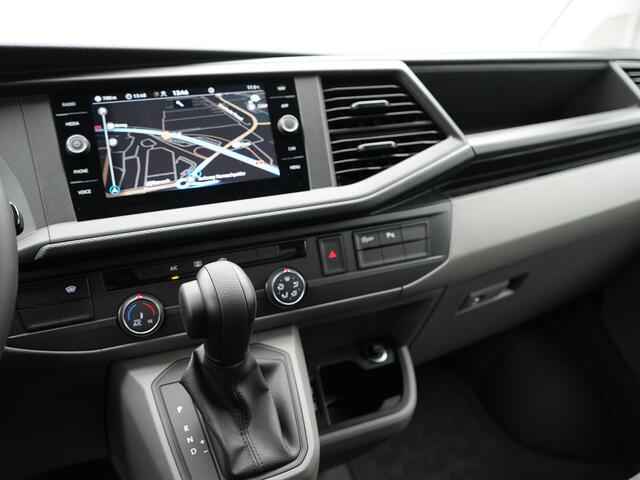 Volkswagen TRANSPORTER 2.0 TDI L2H1 30 Highline 204 pk Automaat | V-06-KFS | Schuifdeuren linker-en rechterzijde | BPM vrij | Navigatie | Apple Carplay |