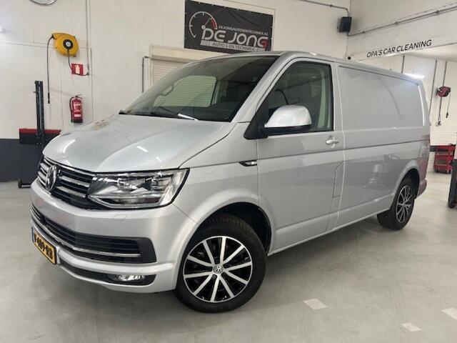 Volkswagen TRANSPORTER 2.0 TDI L1H1 HIGHL. LEER, LED, Stoelverwarming, Camera, Navi