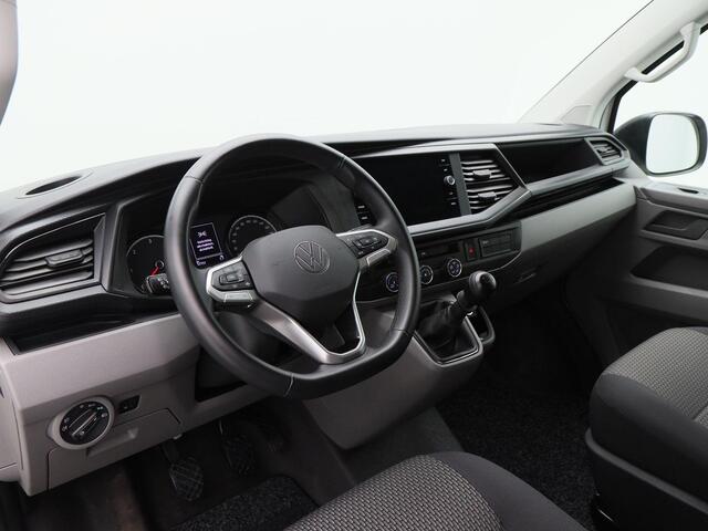 Volkswagen TRANSPORTER 2.0 TDi L2H3 28 Comfortline 110 Pk | Trekhaak | Cruise Control | Airco | Carplay | Navigatiesysteem | LED | Parkeersensoren | 57.724 Km!