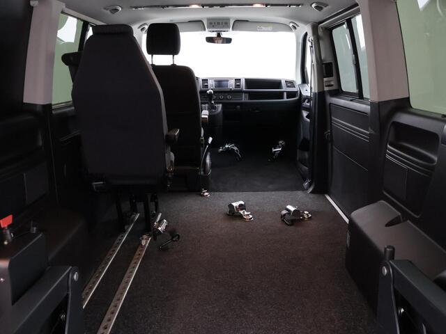 Volkswagen TRANSPORTER CARAVELLE 2.0 TDI DSG ROLSTOEL LIFT EURO 6 + STANDKACHEL | CAMERA | CARPLAY | LED | STOELVERW. | NAVIGATIE