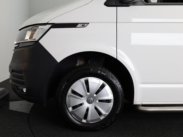 Volkswagen TRANSPORTER 2.0 TDI L2H3 28 110 PK | Verlengde garantie | Navigatie via app | Trekhaak | Parkeersensoren | Cruise control |