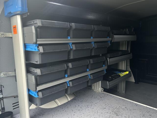 Volkswagen TRANSPORTER 2.0 TDI COMFORTLINE / L2H1 / 53.418 KM !! / SORTIMO INRICHTING / 1e EIG. / CAMERA / AIRCO / CRUISE / APPLE CARPLAY / PDC