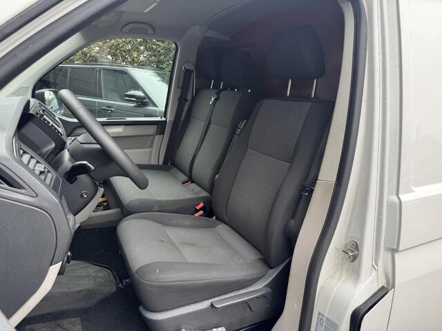 Volkswagen TRANSPORTER 2.0 TDI L1H1 | Navigatie | Trekhaak | Bluetooth | Airco |