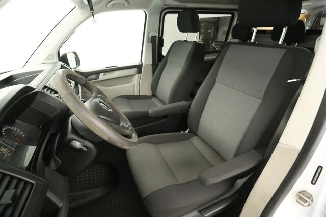 Volkswagen TRANSPORTER 2.0 TDI L2H1 | DC | Airco | Cruise | Trekh. | Parkeersens.