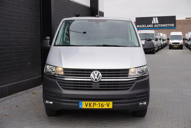 Volkswagen TRANSPORTER 2.0 TDI 150PK L2 Automaat EURO 6 - Airco - Navi - Cruise - Trekhaak - ¤ 19.900,- Excl.