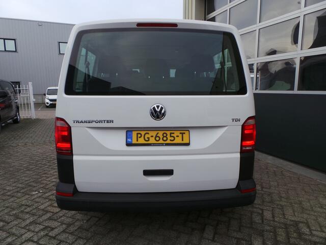 Volkswagen TRANSPORTER Kombi 2.0 TDI L1H1 9 personenbus Prijs is ex btw Airco,Klep-ruit, NAP 18,950ex btw
