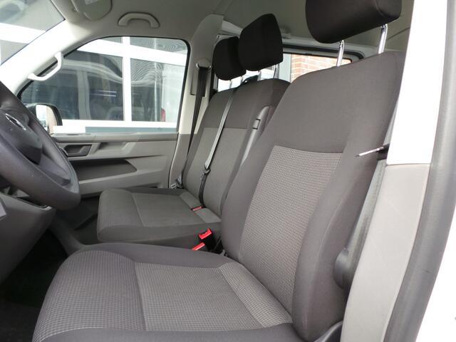 Volkswagen TRANSPORTER Kombi 2.0 TDI L1H1 Airco, 9 Personenbus 24,950ex btw. 2 stuks op voorraad!