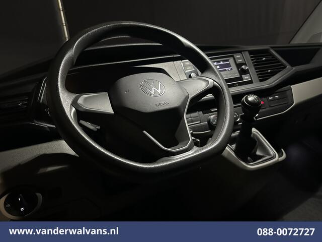 Volkswagen TRANSPORTER 2.0 TDI L1H1 Euro6 Airco | Camera | Cruisecontrol | Trekhaak | Sidebars Parkeersensoren