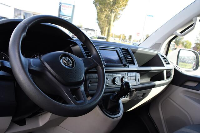 Volkswagen TRANSPORTER 2.0 TDI L2H1 DC PB Edition Carplay, Trekhaak, Airco, 150pk, Multimedia, Euro 6,Uniek!