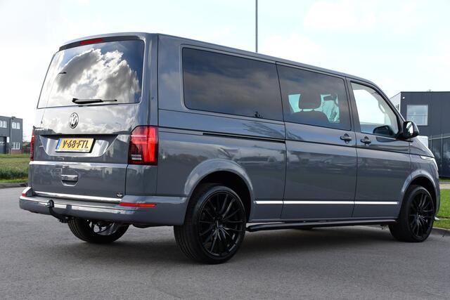 Volkswagen TRANSPORTER 2.0 TDI L2H1 DC Caravelle Full options! Adaptieve Cruise, Virtual, Carplay, LED, 204PK, 2 x Schuifdeur, Clima, Stoelverwarming, Trekhaak, Uniek! Bulli