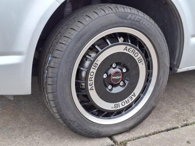 Volkswagen TRANSPORTER 2.0 TDI L2H1 Highline DUBBELE SCHUIFDEUR / AIRCO / CRUISE CONTROLE / TREKHAAK