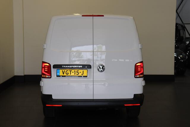 Volkswagen TRANSPORTER 2.0 TDI 150PK L2 - EURO 6 - Airco - Navi - Cruise - ¤ 15.900,- Excl.