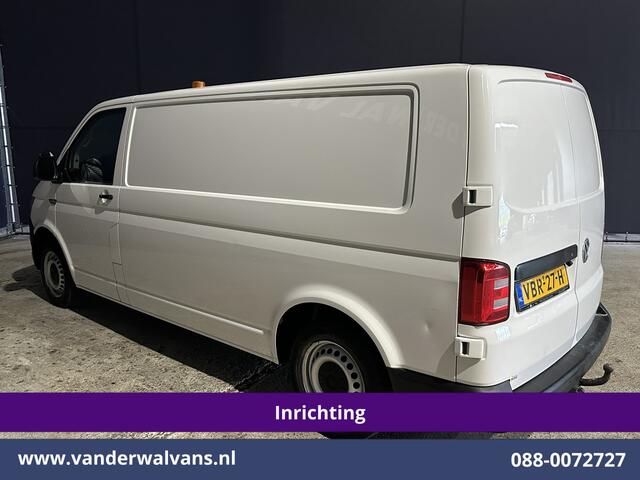 Volkswagen TRANSPORTER 2.0 TDI 150pk L2H1 Inrichting Euro6 Airco | Camera | Leder | Cruisecontrol | 2500kg Trekhaak Parkeersensoren