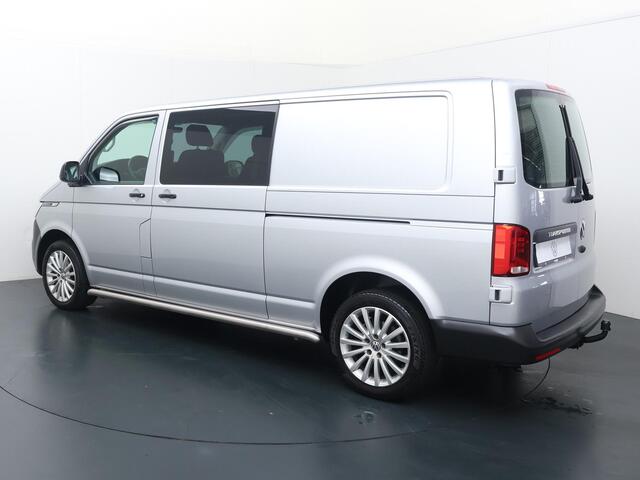 Volkswagen TRANSPORTER 2.0 TDI L2H1 30 DC Highline Dubbele Cabine| 110 PK | Parkeersensoren + Achteruitrijcamera | Trekhaak