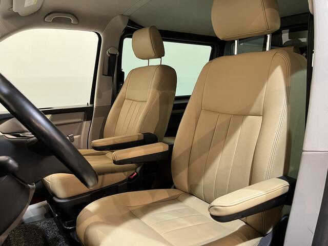 Volkswagen TRANSPORTER 2.0 TDI L2H1 DC Dubbel Cabine 204 PK Automaat / Schuifdeur L + R / Airco / Cruise Control / CarPlay / Trekhaak / Camera / Leder / Navigatie