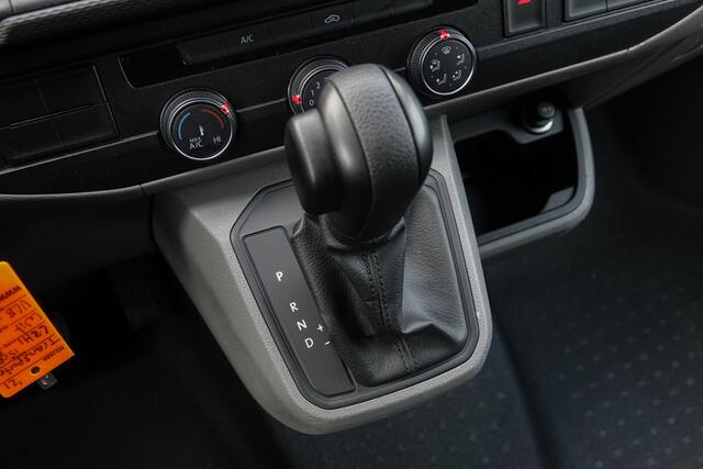 Volkswagen TRANSPORTER L2H1 2.0Tdi 150Pk DSG7 | 28 | Stoel-Bank | Sidebars | 19'' | Candy White