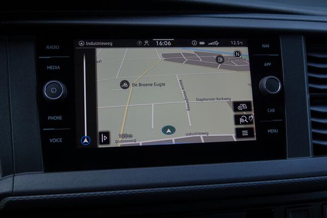 Volkswagen TRANSPORTER L2H1 2.0Tdi 150Pk DSG7 | 28 | Stoel-Bank | Sidebars | 19'' | Candy White