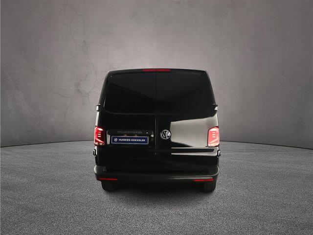 Volkswagen TRANSPORTER 2.0 TDI L2H1 28 Economy Business Airco | Cruise Control | Navigatie (apple carplay/android auto)