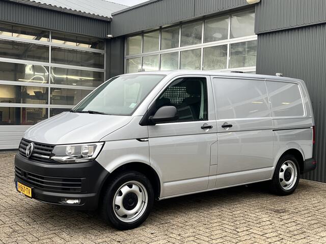 Volkswagen TRANSPORTER 2.0 TSI L1H1 Automaat Benzine/CNG Dubbele Schuifdeur Airco Cruise controle Bpm vrij Trekhaak Klep achter Omvormer Kastinrichting Standkachel Euro 6 Benzine Ideaal voor ombouw naar Camper !!