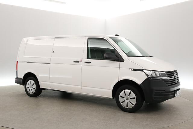 Volkswagen TRANSPORTER 2.0 TDI L2H1 150PK | Airco | Cruise | Carplay | 3-Zits | Trekh. | Parkeersens. | Stoelverw.
