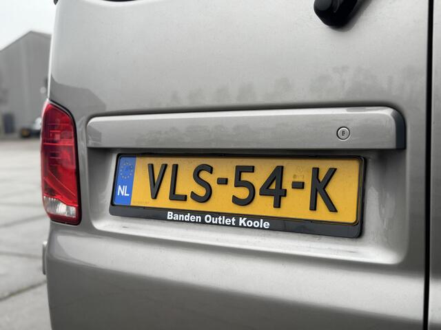 Volkswagen TRANSPORTER 2.0 TDI L2H1 30 DC DUBBEL CABINE / VIRTUAL COCKPIT / AUTOMAAT / CARPLAY / BULLI