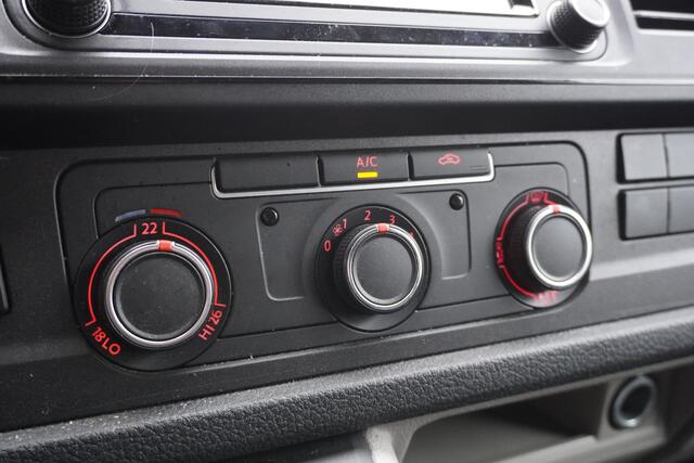 Volkswagen TRANSPORTER 2.0 TDI 150PK Automaat EURO 6 - Airco - Navi - Cruise - ¤14.950,- Excl.